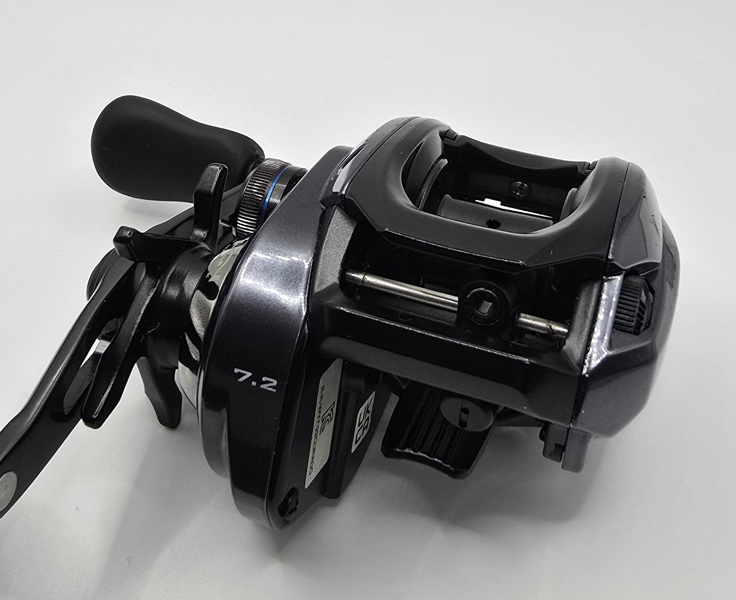Shimano 23 SLX DC 70 Baitcast Reel Right Hand from Japan