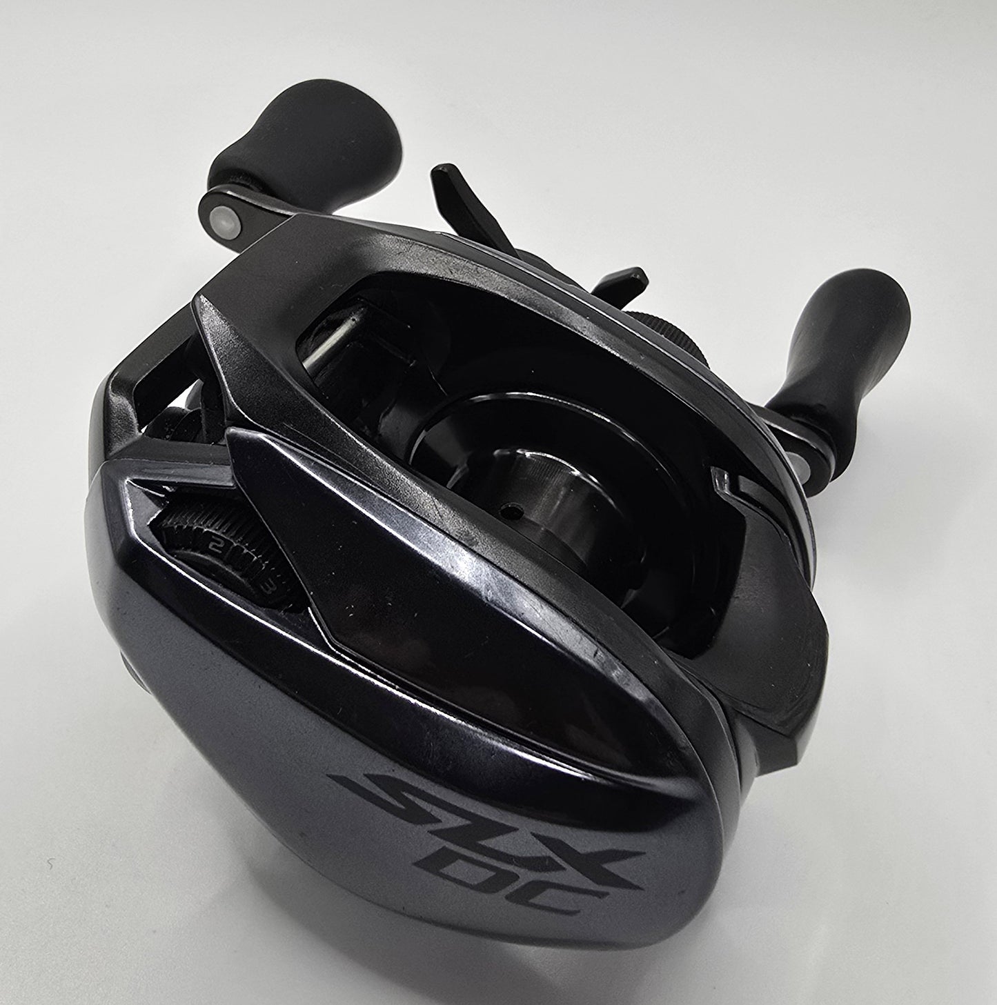 Shimano 23 SLX DC 70 Baitcast Reel Right Hand from Japan