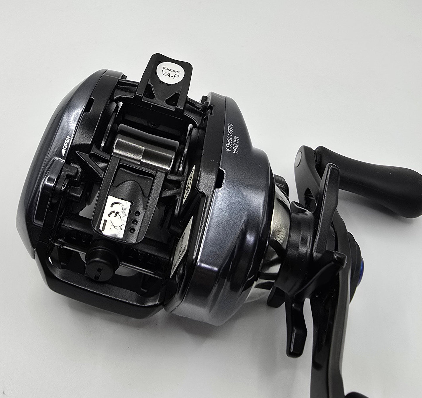 Shimano 23 SLX DC 70 Baitcast Reel Right Hand from Japan