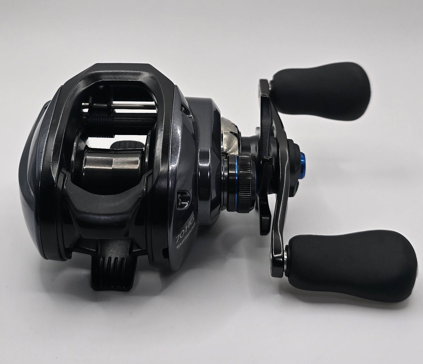 Shimano 23 SLX DC 70 Baitcast Reel Right Hand from Japan