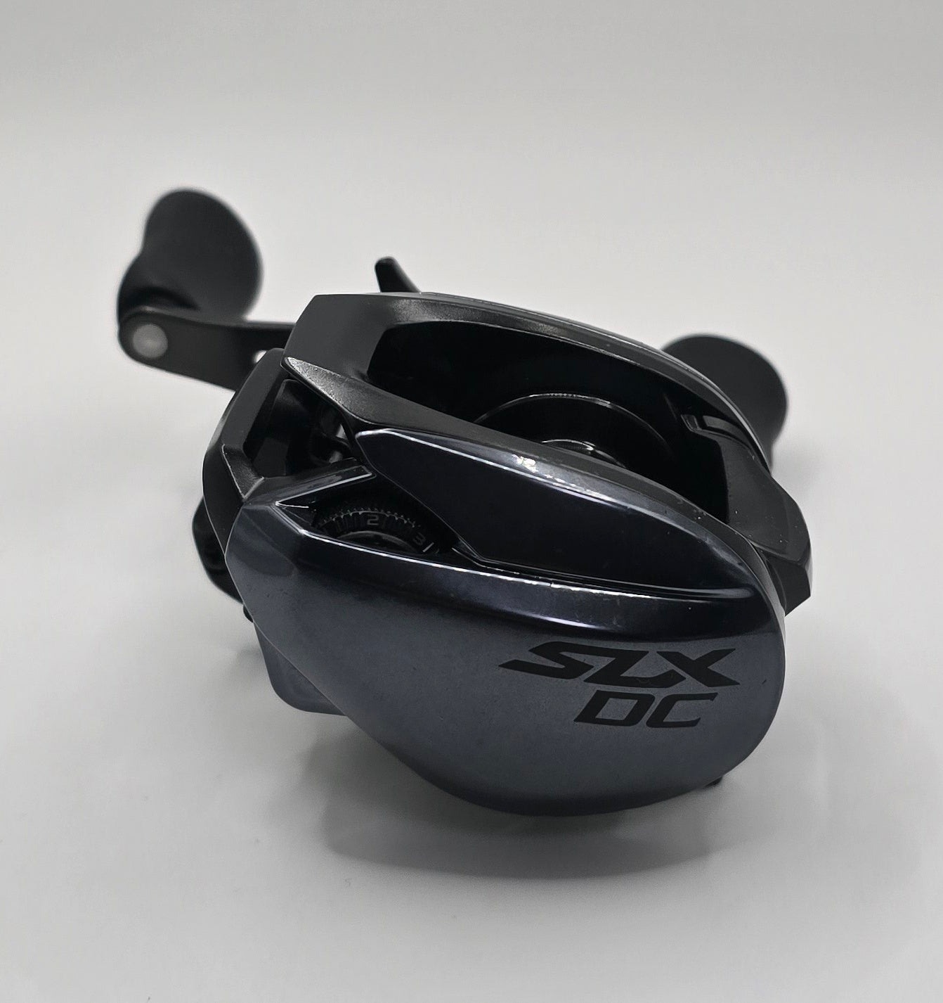 Shimano 23 SLX DC 70 Baitcast Reel Right Hand from Japan
