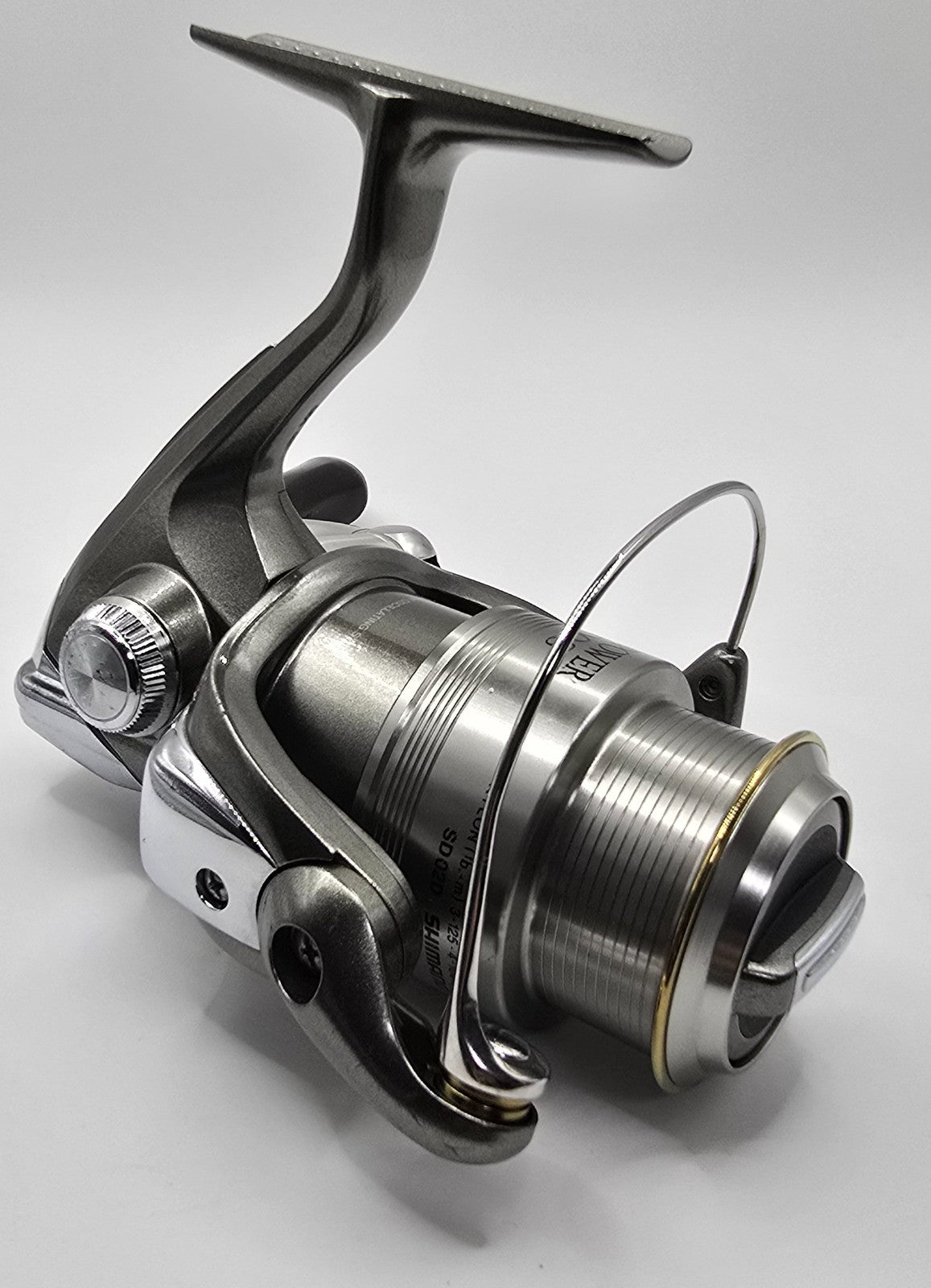Shimano 05 Twin Power 2000 Spinning Reel from Japan