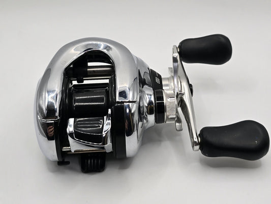 Shimano 12 Antares Baitcast Reel Right Hand from Japan