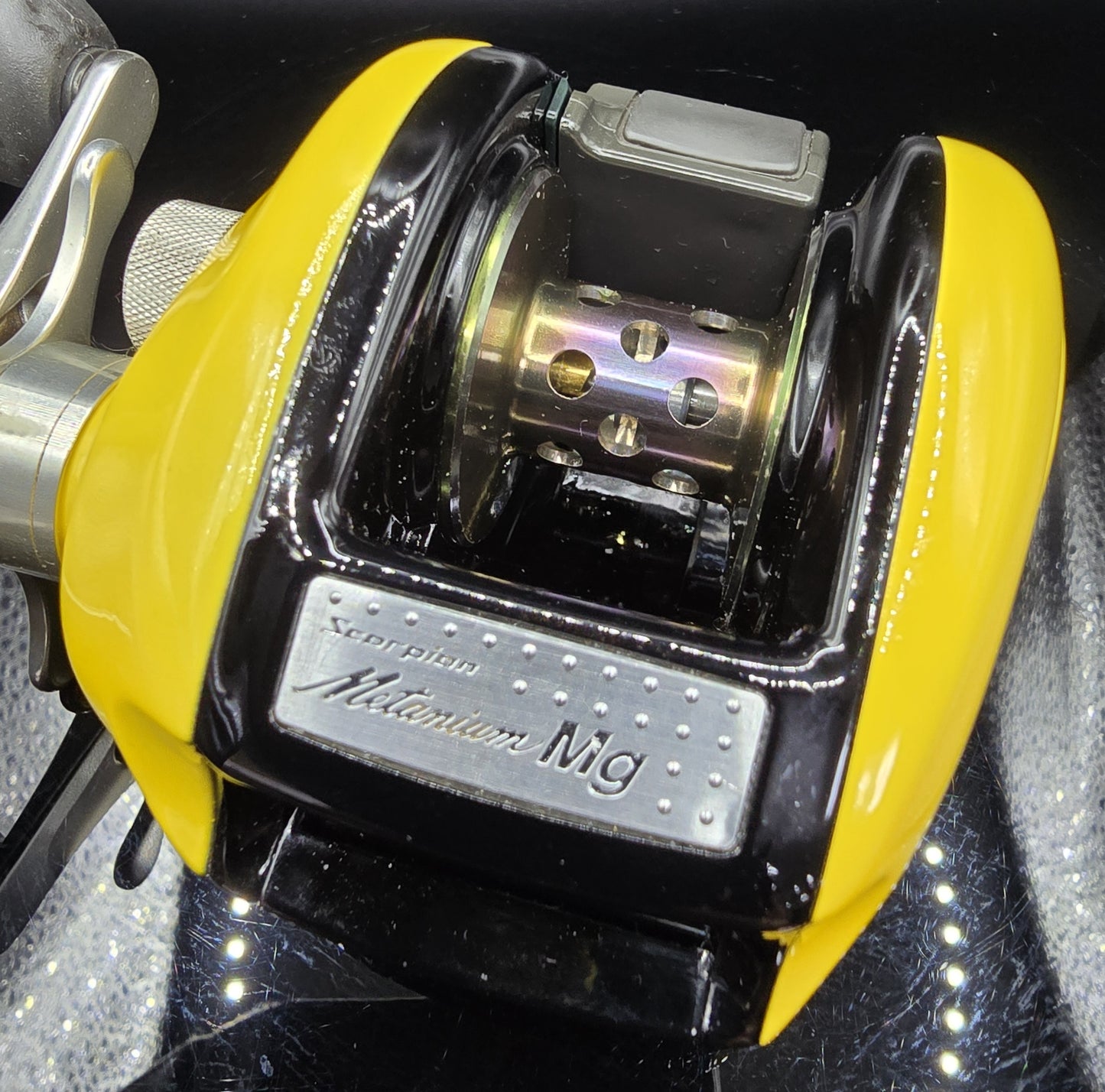 Stardust Genesis™ 1/1 Masterpiece — SG-022 (Hornet Yellow)