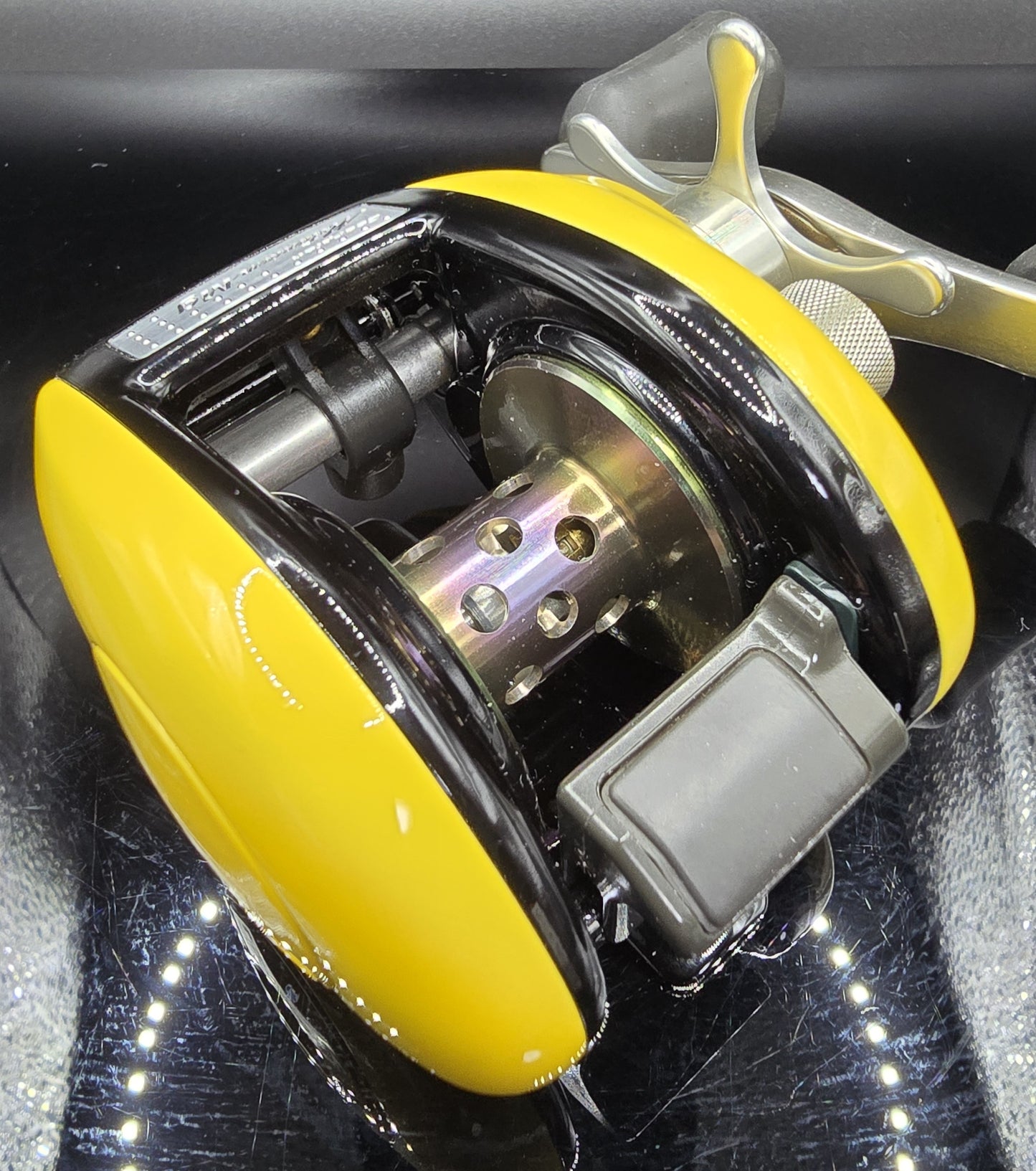 Stardust Genesis™ 1/1 Masterpiece — SG-022 (Hornet Yellow)