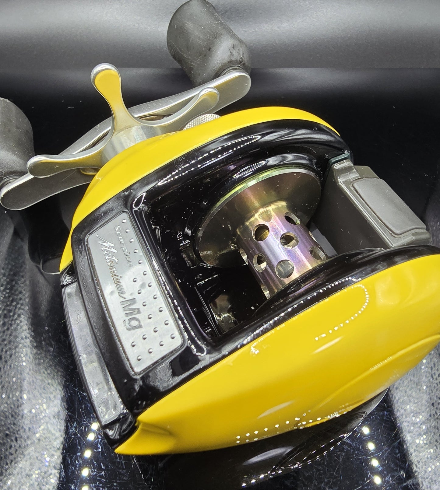 Stardust Genesis™ 1/1 Masterpiece — SG-022 (Hornet Yellow)