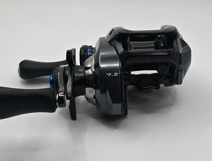 Shimano 23 SLX DC 70 Baitcast Reel Right Hand from Japan