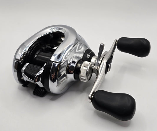 Shimano 12 Antares Baitcast Reel Right Hand from Japan